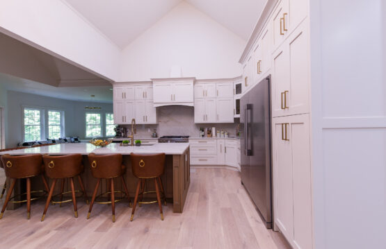 BathExpo — St. Martin Cabinetry Kitchen & Bath Design Trends 2025 image 8