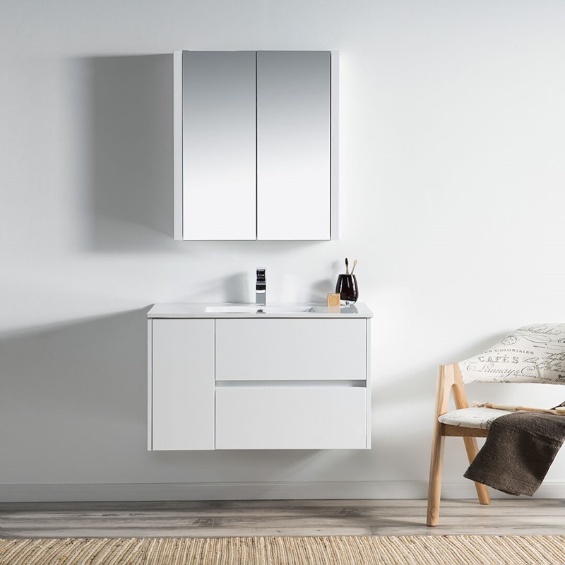 V80162036.jpg V80162036.jpg